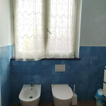 Gloria House 아파트 *