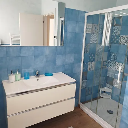 Appartamento Gloria House - Check In At Via Giuseppe Garibaldi N 104 *