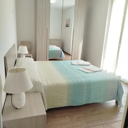 Apartment Gloria House