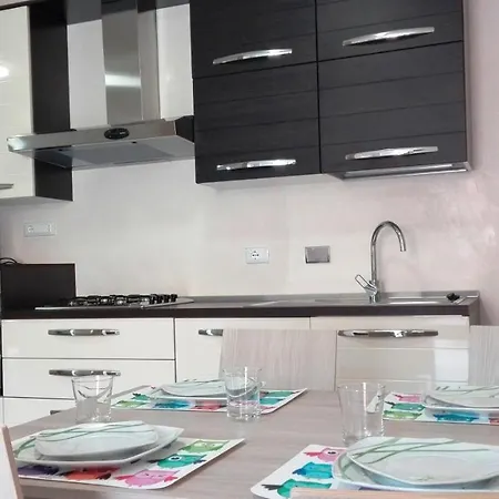 Gloria House Apartment
