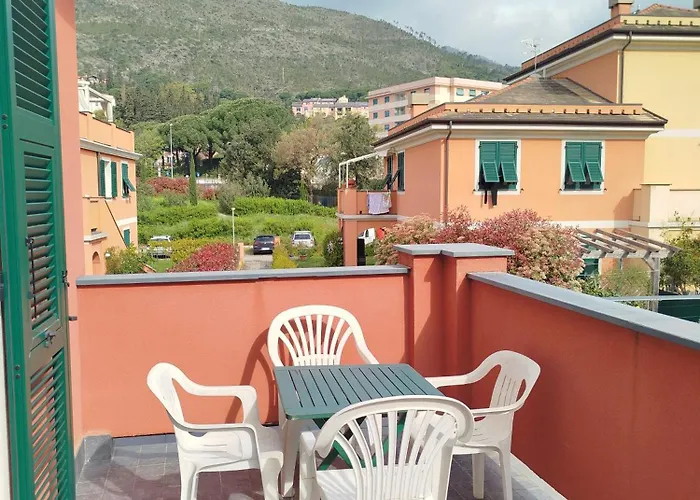 Gloria House * Λεβάντο